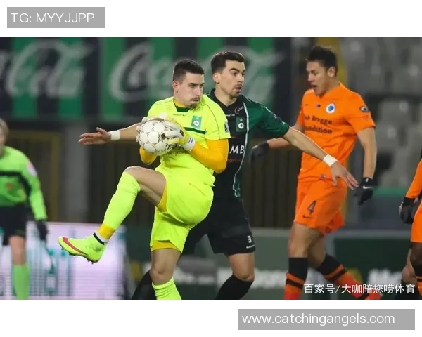 空中悲剧足球巨星在飞行中离世的感人故事与影响